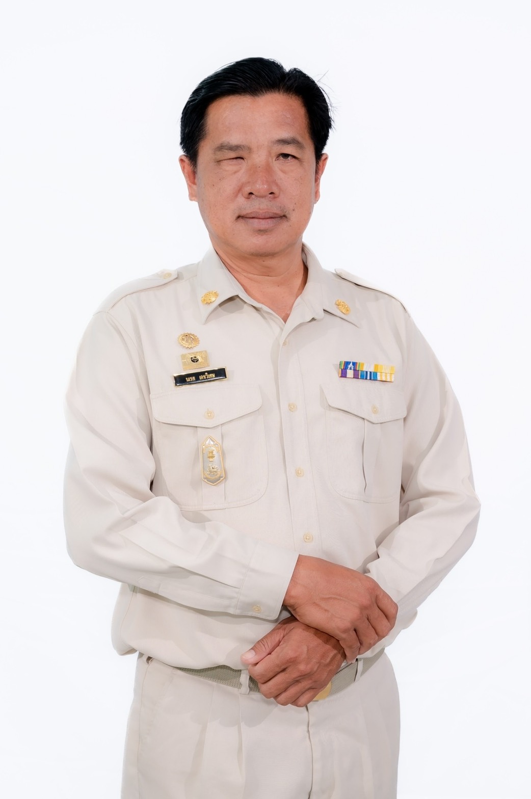 นายนเรศ  เดชวิเศษ