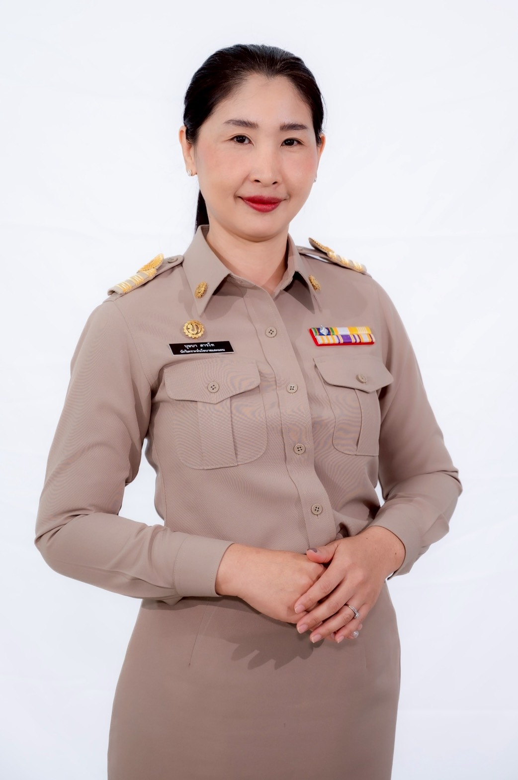 นางสาวบุษบา สารโท